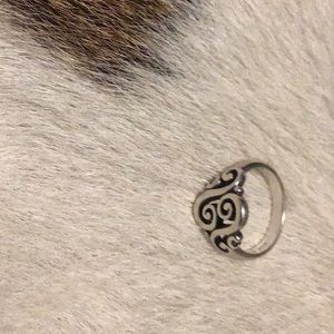 James Avery 925 silver pinky ring.